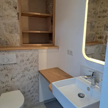 Holiday home Maison De La Plume Cajarc