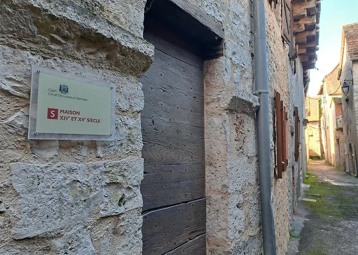 Maison De La Plume *