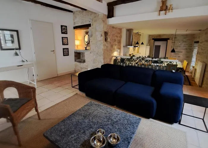 Maison De La Plume 카자르크